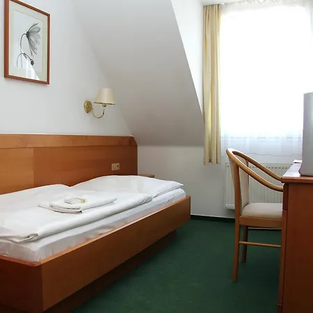 Budvarka 3*