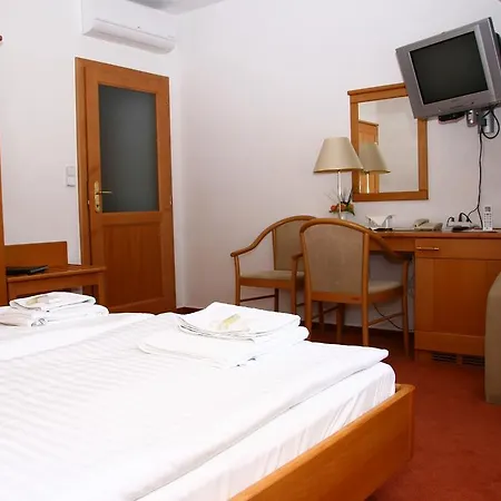 Budvarka Πανσιόν 3*